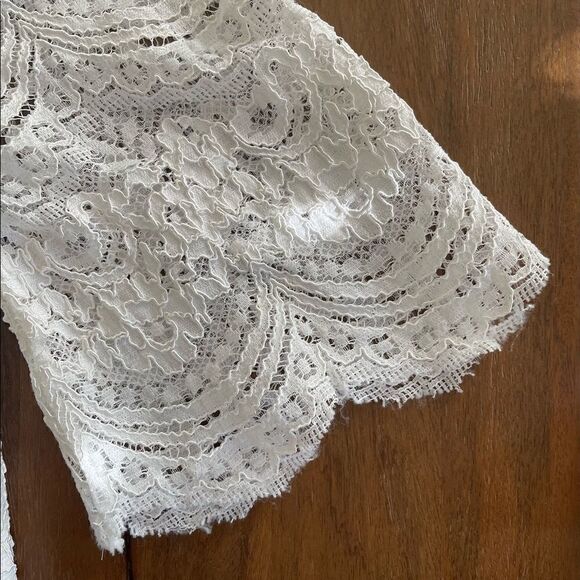 cupcakes & cashmere Cream/White Off-the-Shoulder Lace Top - Picture 13 of 16